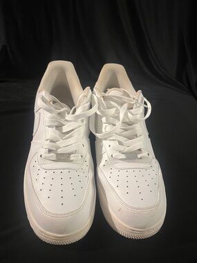 White Low-Top Leather Sneakers
